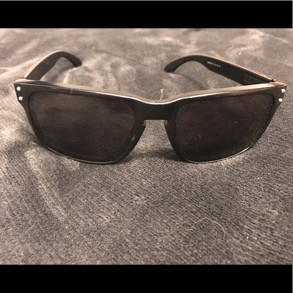 Black Oakley Holbrook sunglasses
